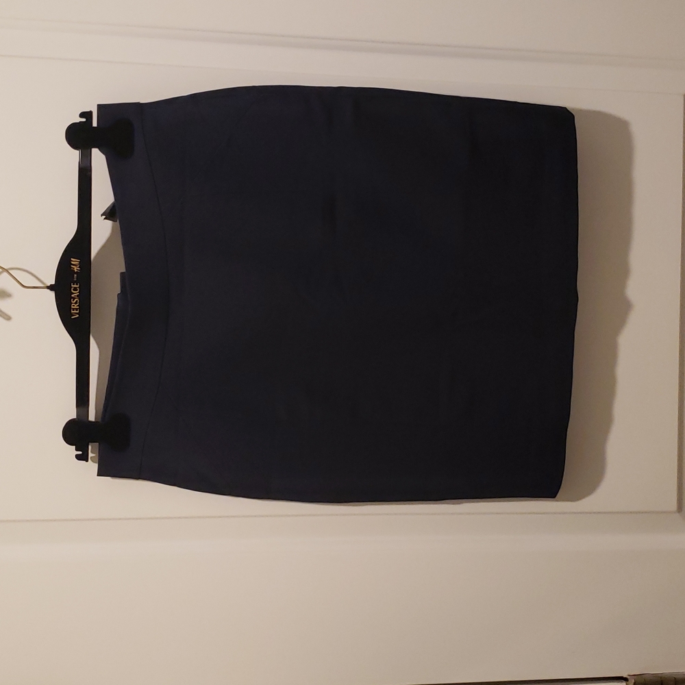 HM pencil skirt above knees color navy blue size 12